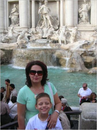 Amela i Ismar-fontana Trevi