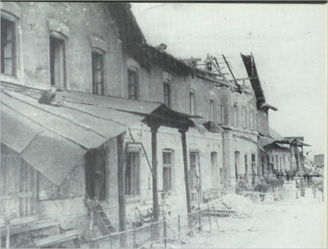 Zeljeznicka stanica poslije bombardovanja 1944