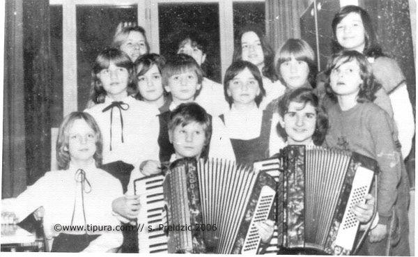 1980 - Niza muzicka skola - sa uciteljicom Behijom