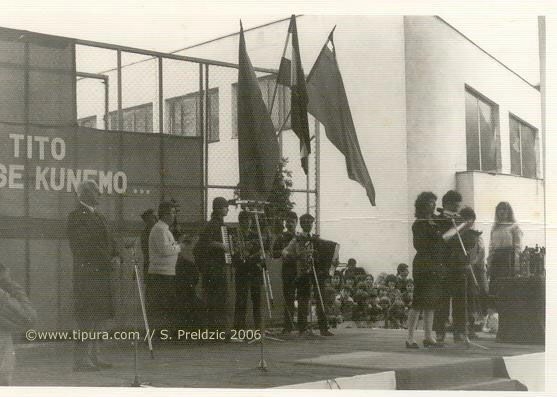 1984 - orkestar KUD-a Ismet Kapetanovic - Docek stafete Mladosti - rukometni stadion