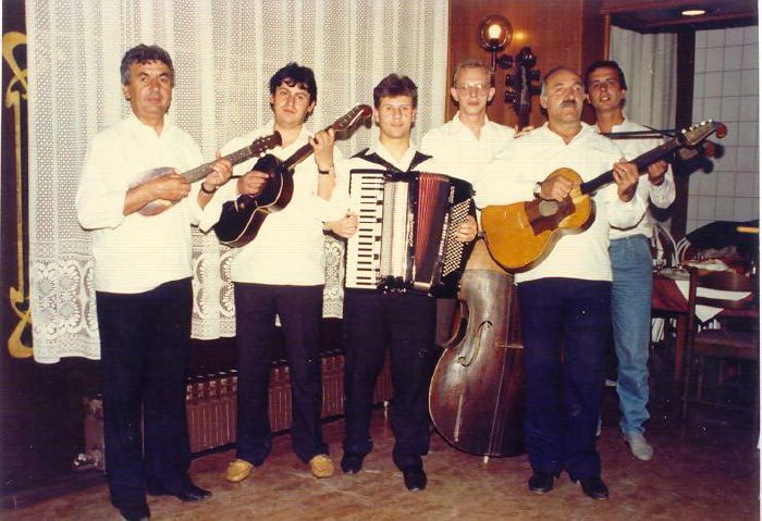 1987 - tamburaski orkestar Bore Stevanovica - picerija AS