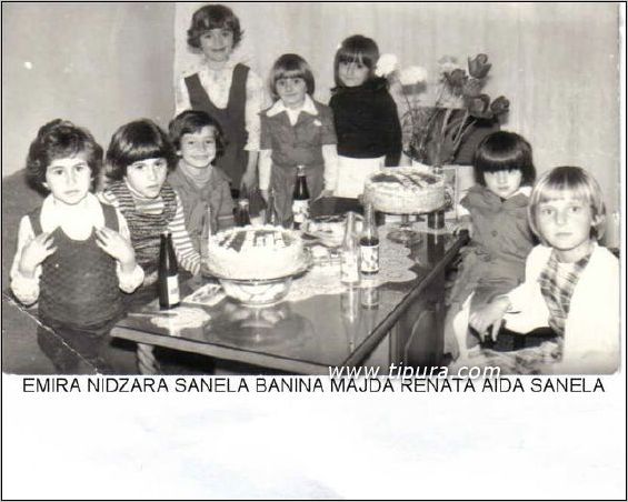 Emira, Nidzara, Sanela, Banina, Majda, Renata, Aida i Sanela